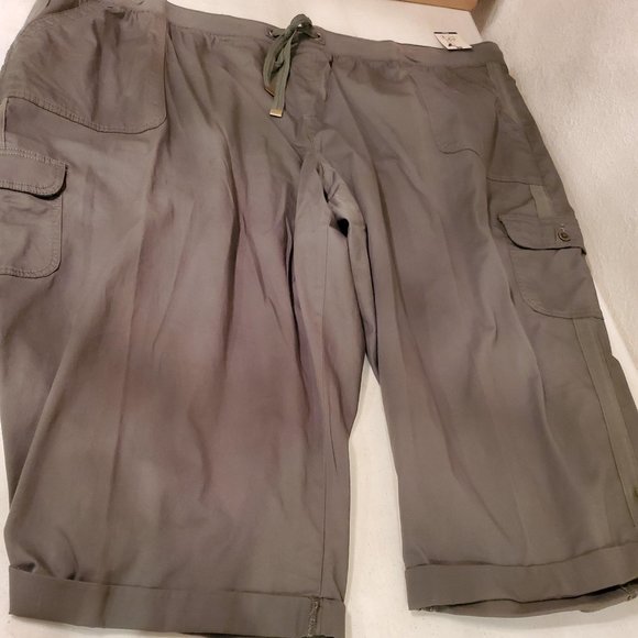 terra & sky women's plus cargo capri